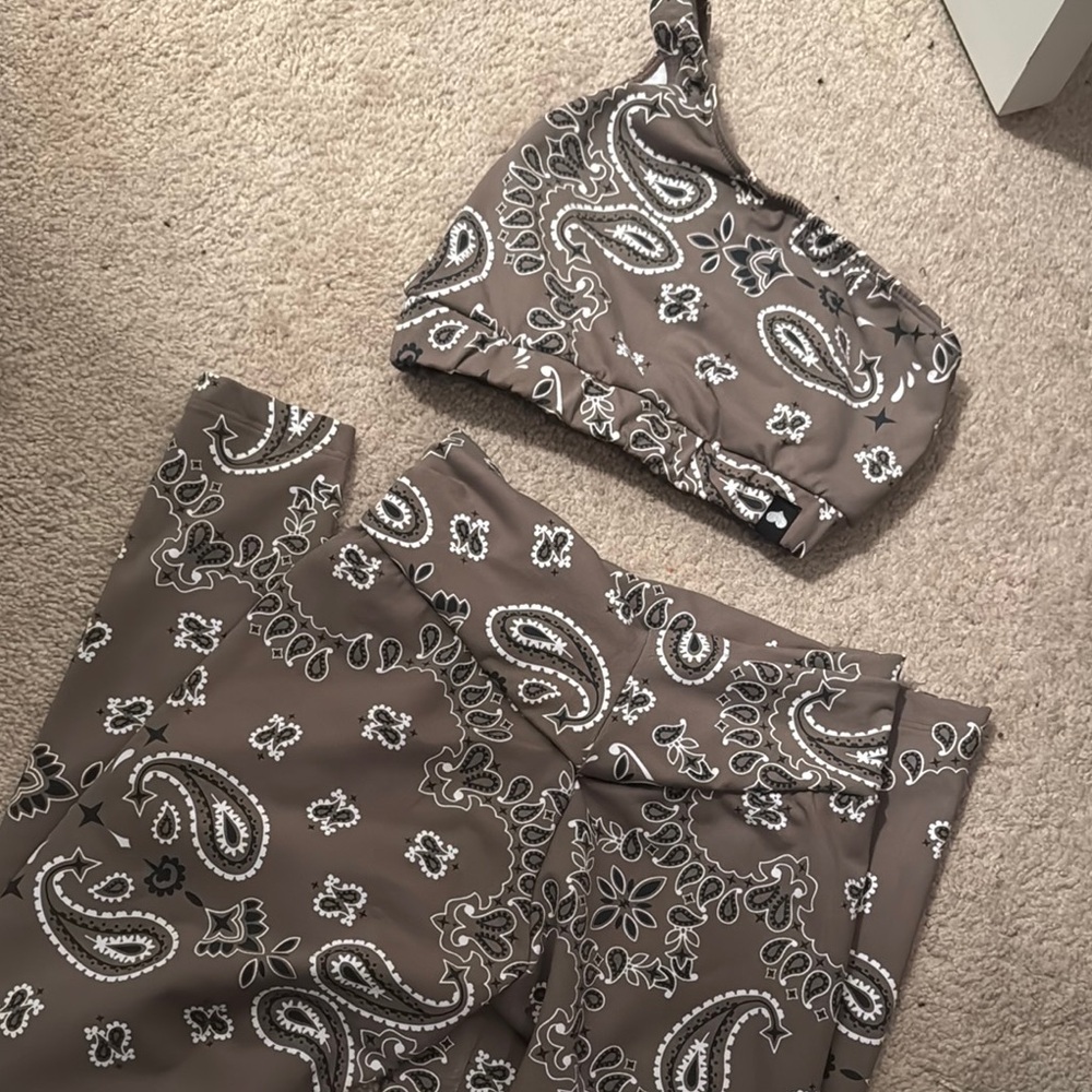 Paisley set BBB